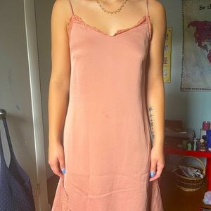 Casual dress it gives Emily in Paris